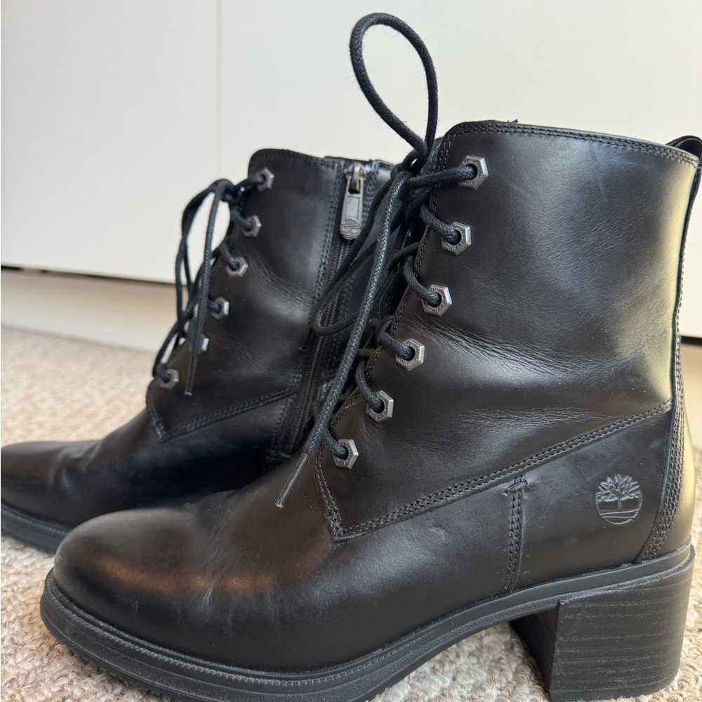 Timberland Women's Black Lace-Up Boots